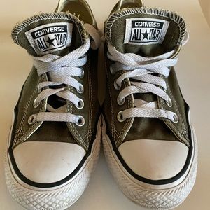 Olive Green low top converse size 6.5